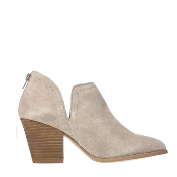 Carlos by Carlos Santana Women's Carmin Ankle Boot, Light Doe, 6.5 - Picture 2 of 3